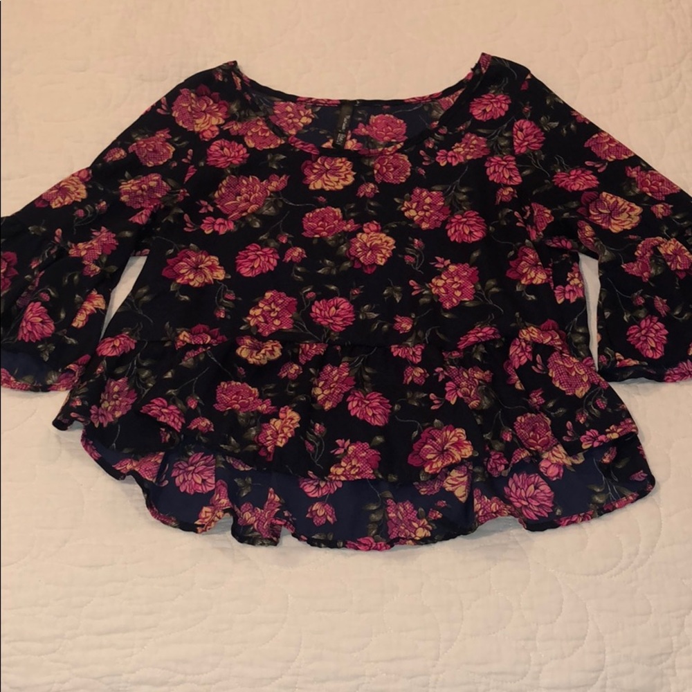 Quarter-length Blouse